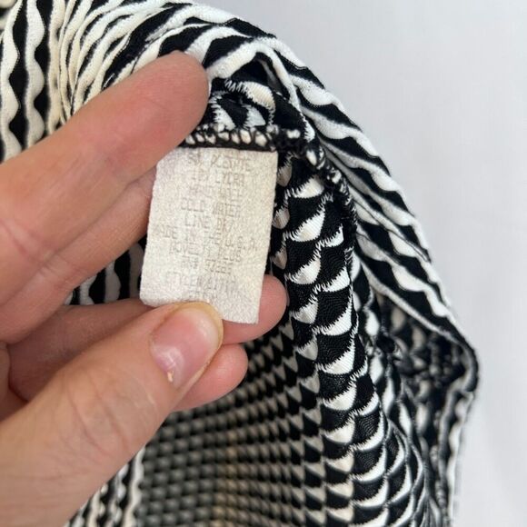 Jaipur Black and White Busy Maximal Psychedelic Print Sleeveless Tank Size MD - Picture 6 of 7